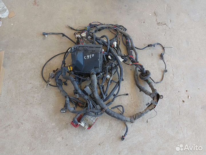 Mitsubishi outlander 3 проводка моторного отсека