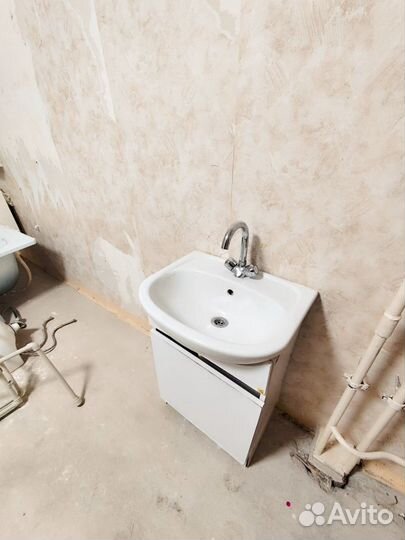 Тумба для ванной бу со смесителем