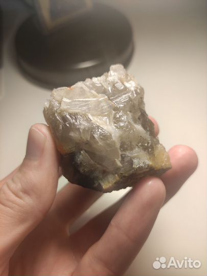 Минерал Беломорит с кварцем