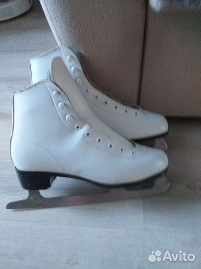 Коньки фигурные размер 41