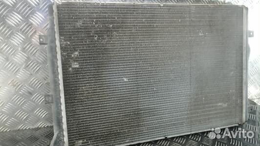 Радиатор системы охлаждения volkswagen passat B7 (7AG35KA01)