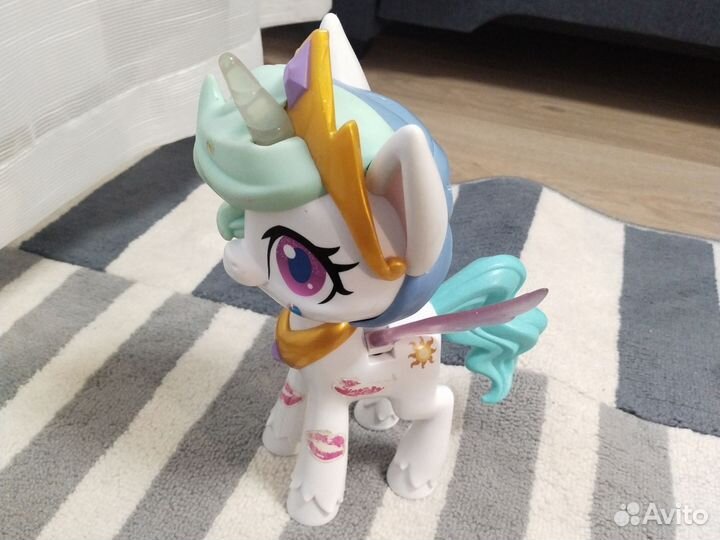 Littlest Pet Shop Принцеса Силестия