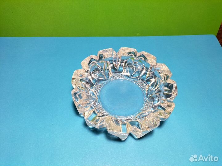 Пепельница стеклянная