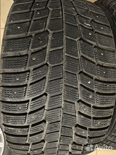 Michelin Latitude X-Ice North 295/35 R21