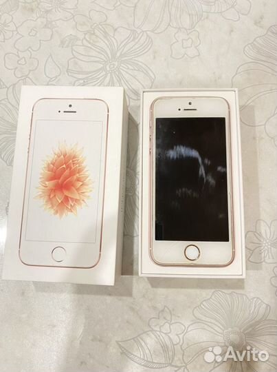 iPhone SE, 64 ГБ