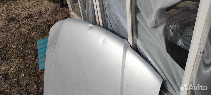 Капот nissan bluebird