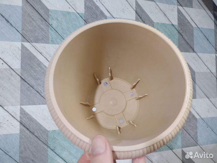 Цветочные горшки