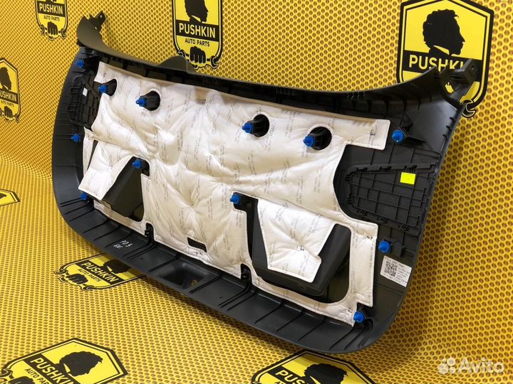 Обшивка крышки багажника панель Hyundai I30 PD