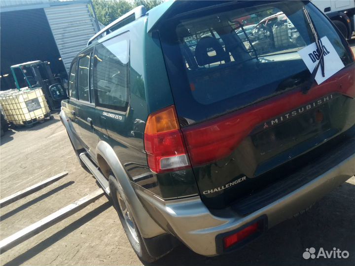 Разбор на запчасти Mitsubishi Montero Sport / Paje