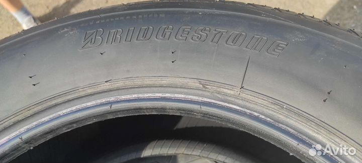Bridgestone 613V 215/65 R16 98M