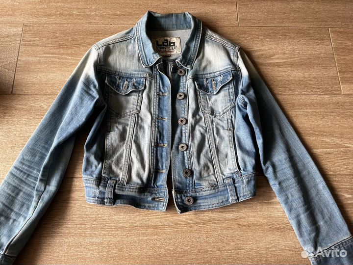 Джинсовая куртка
