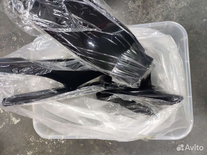 Комплект пластика черный KTM 19-20 Avantis kayo