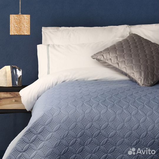 Покрывало стеганое новое