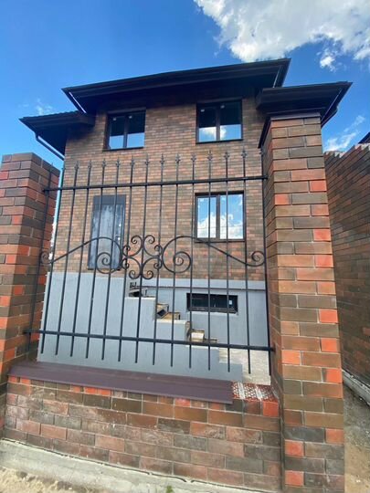 Таунхаус 238 м² на участке 5 сот.