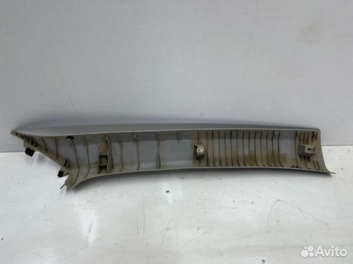 Накладка стойки внутренняя передняя левая Toyota