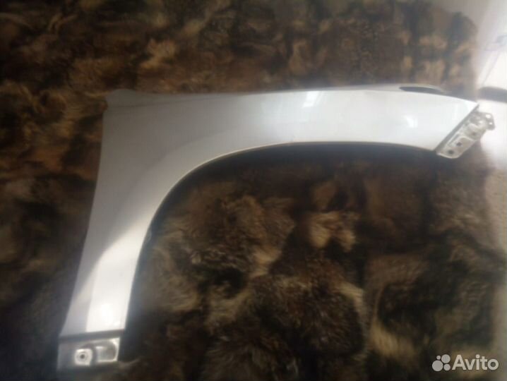 Крыло Land cruiser prado