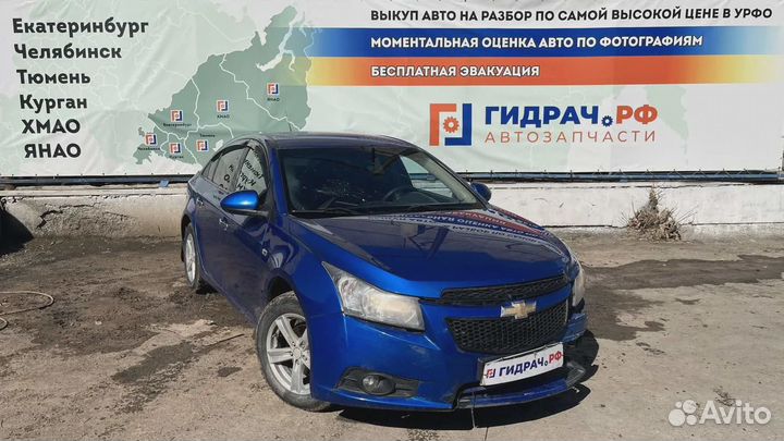 Насос топливный электрический Chevrolet Cruze (J30
