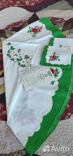 Скатерть и 6 салфеток рождество США