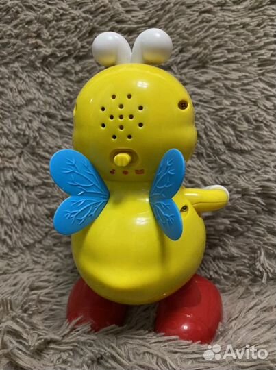 Танцующая пчела