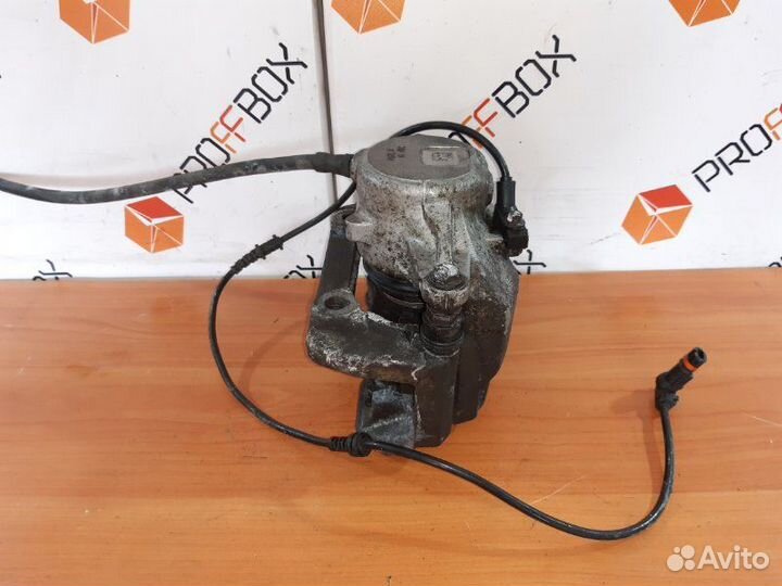 Суппорт Mercedes C-Class W204 OM651 2.2 CDI 2010