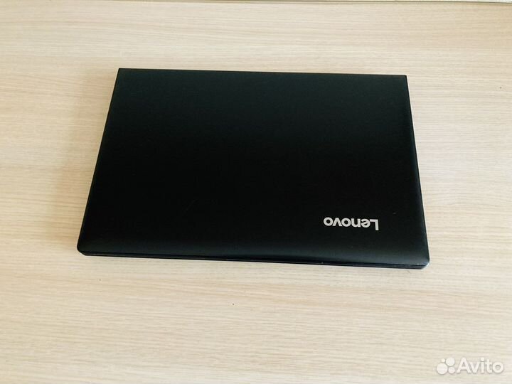 Lenovo i3 6th/8GB DDR4/256GB SSD/GeForce 920M/FHD