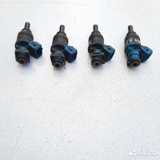 Форсунка топливная Audi A4 B5 ADR 1.8л