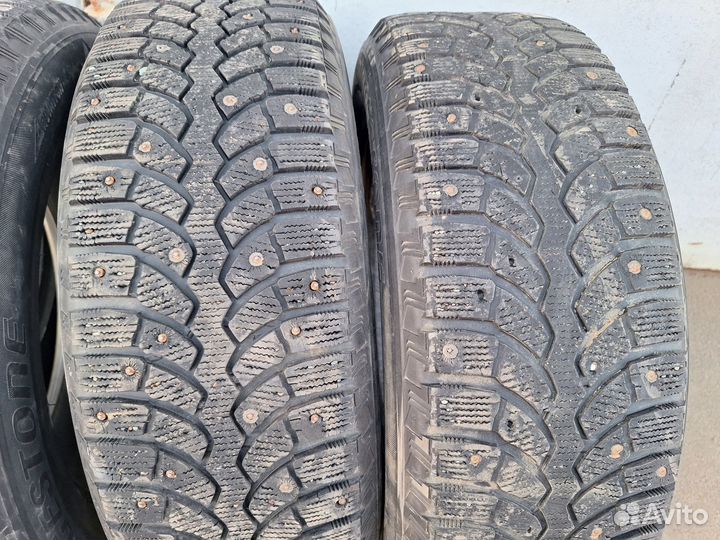 Bridgestone Blizzak Ice 225/65 R17