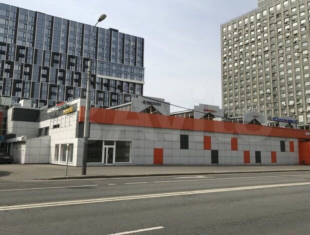 Продам торговое помещение, 79.8 м²