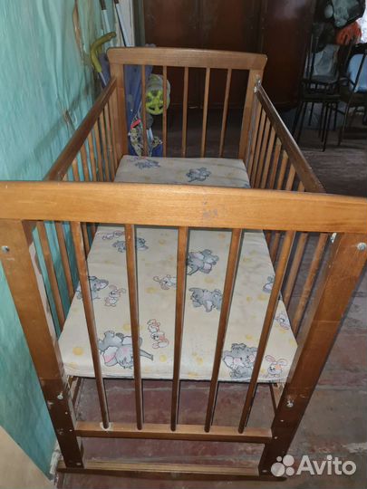 Детская кроватка