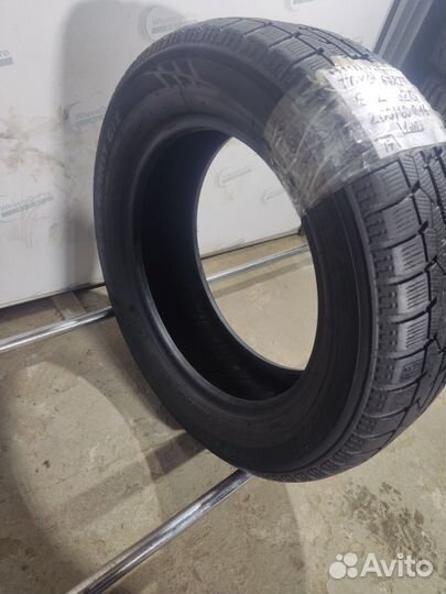 Toyo Observe Garit GIZ 205/60 R16 92Q