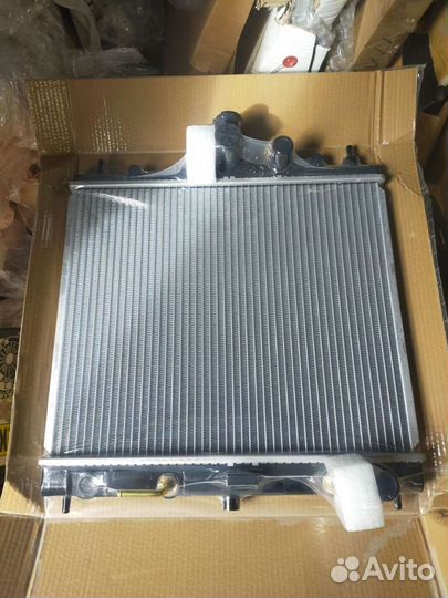 Радиатор Nissan, Renault