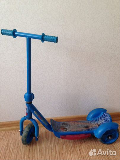 Самокат детский 3-х колесный- 2 шт