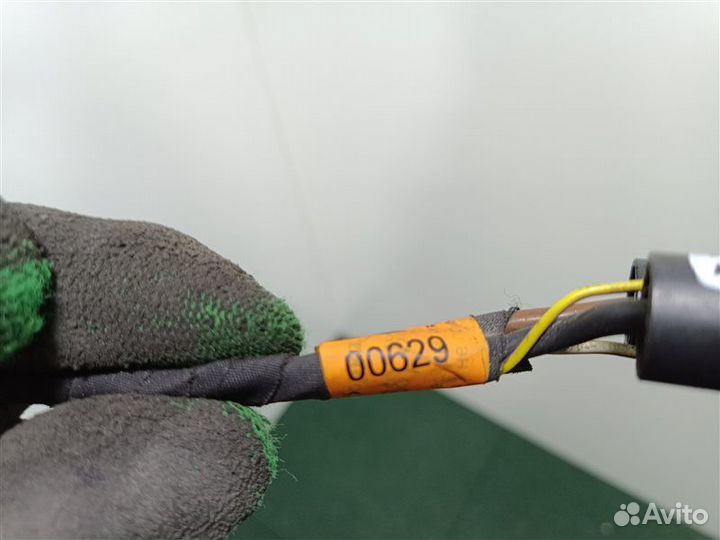 Разъем радиатора охлаждения Vw Passat B7 2011