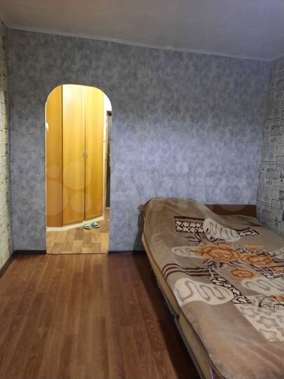 Комната 18 м² в > 9-к., 2/5 эт.