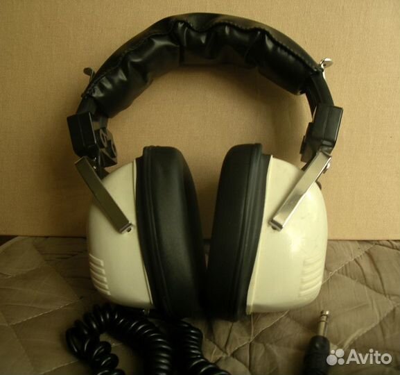 Наушники Sunrese KS-100 проводные