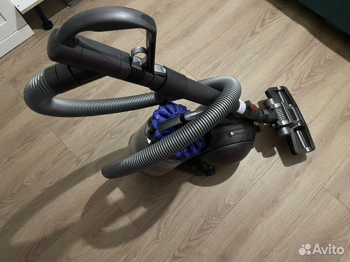 Пылесос Dyson