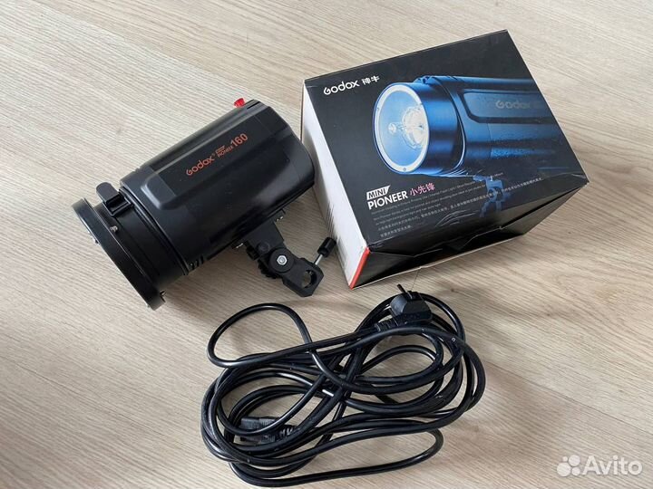 Вспышка Godox 160ws студийная