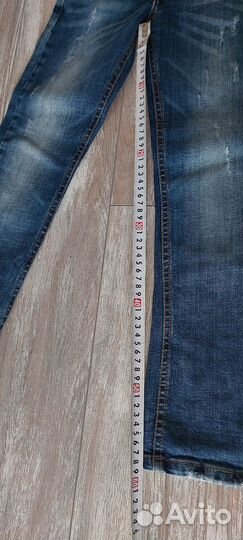 Джинсы 