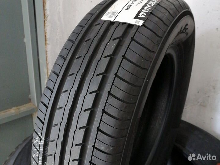 Yokohama Bluearth ES32 185/70 R14