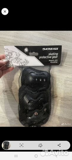 Защита для роликов новая