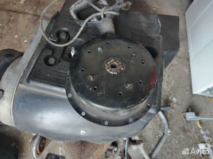 Двигатель на снегоход Тайга Варяг