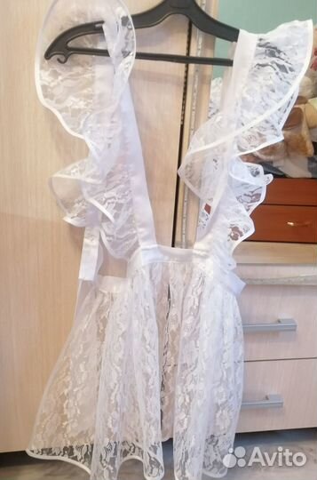 Белый школьный фартук