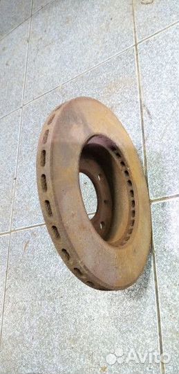 Диск тормозной вентилируемый передний левыйправый