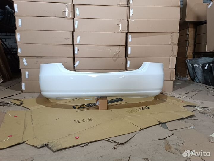 Бампер задний volkswagen polo белый - C9A