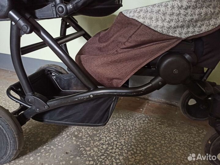 Коляска для двойни или погодок