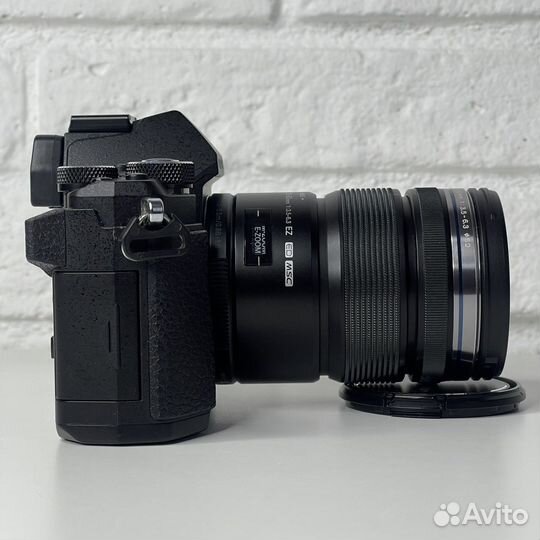 Olympus OM-D E-M5 Mark ii 12-50 mm EZ 6500 кадров