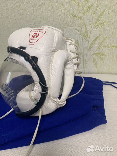 Шлем, кераса, перчатки, ракушка