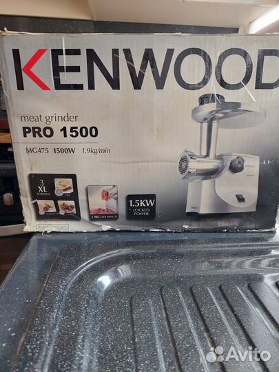 Мясорубка электрическая бу (почти новая) железная