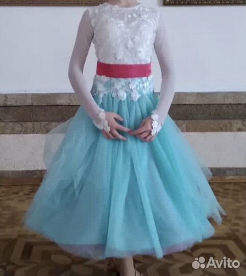 Платье для бальных танцев стандарт ю1