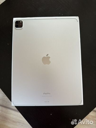 iPad pro 12.9 2022 2tb wi-fi + cellular